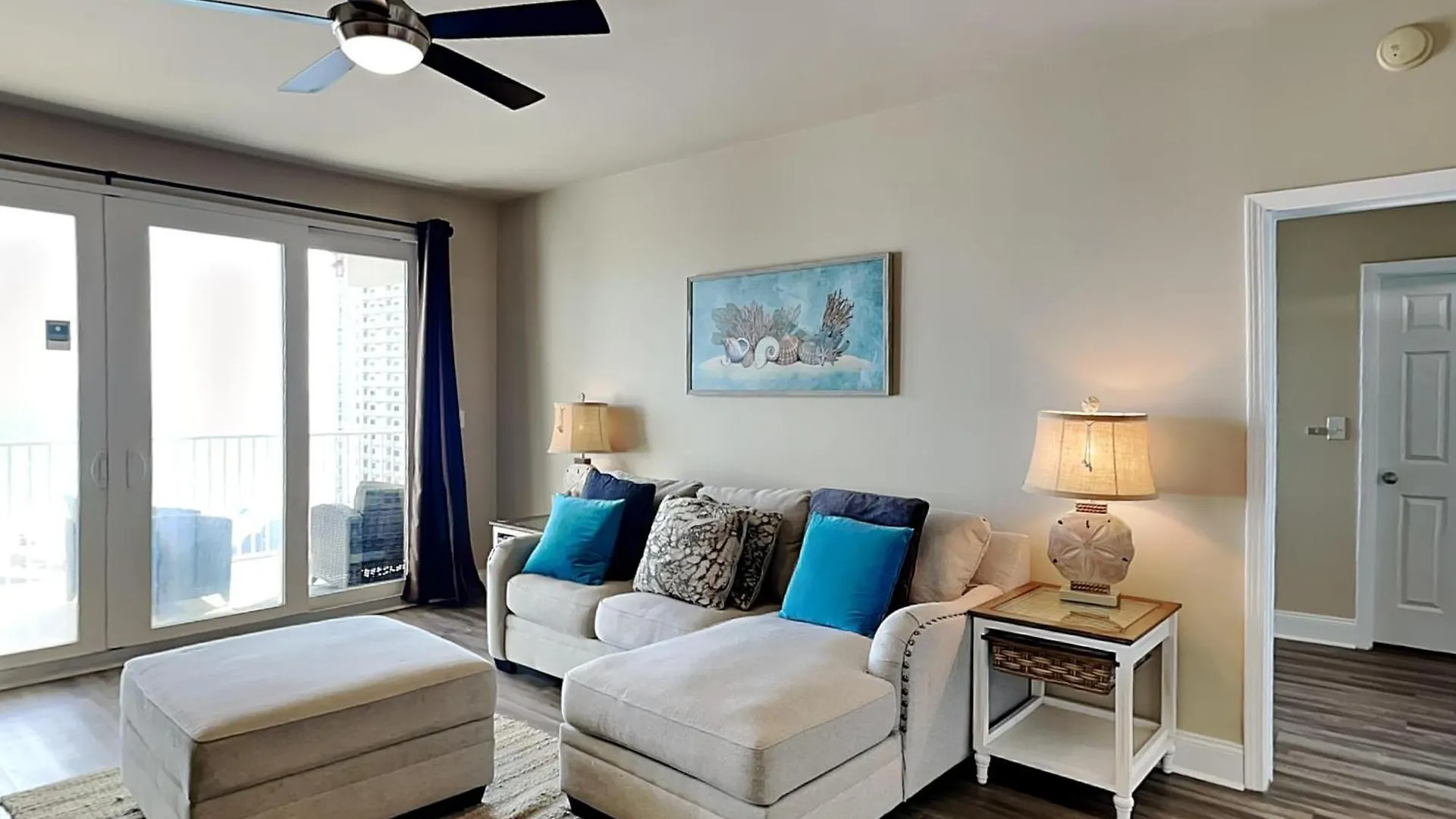 Laketown Wharf #1126 Панама-Сити